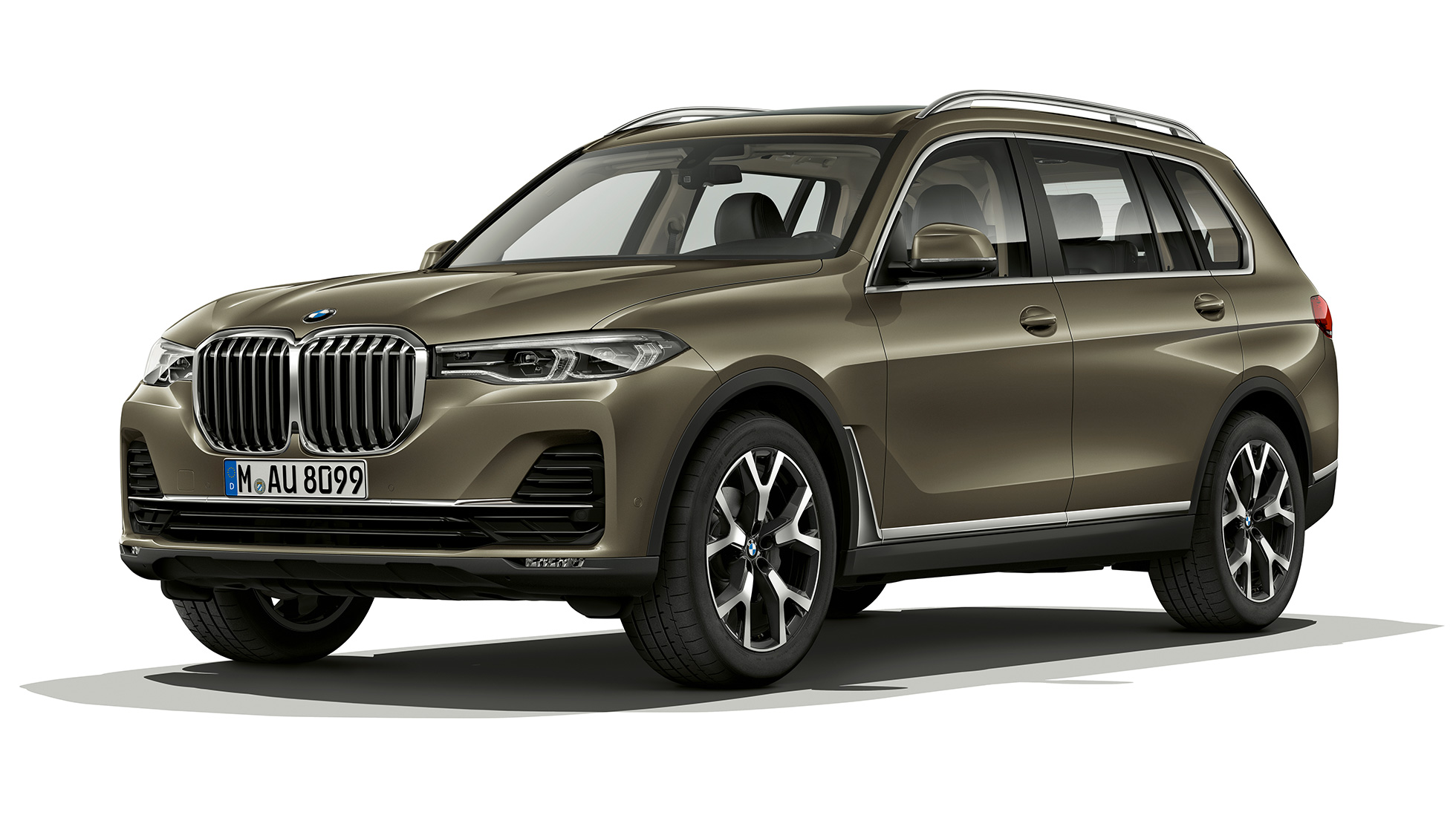BMW X7 Стандартне обладнання Студійний знімок BMW X7 вид спереду три чверті в Vermont bronze