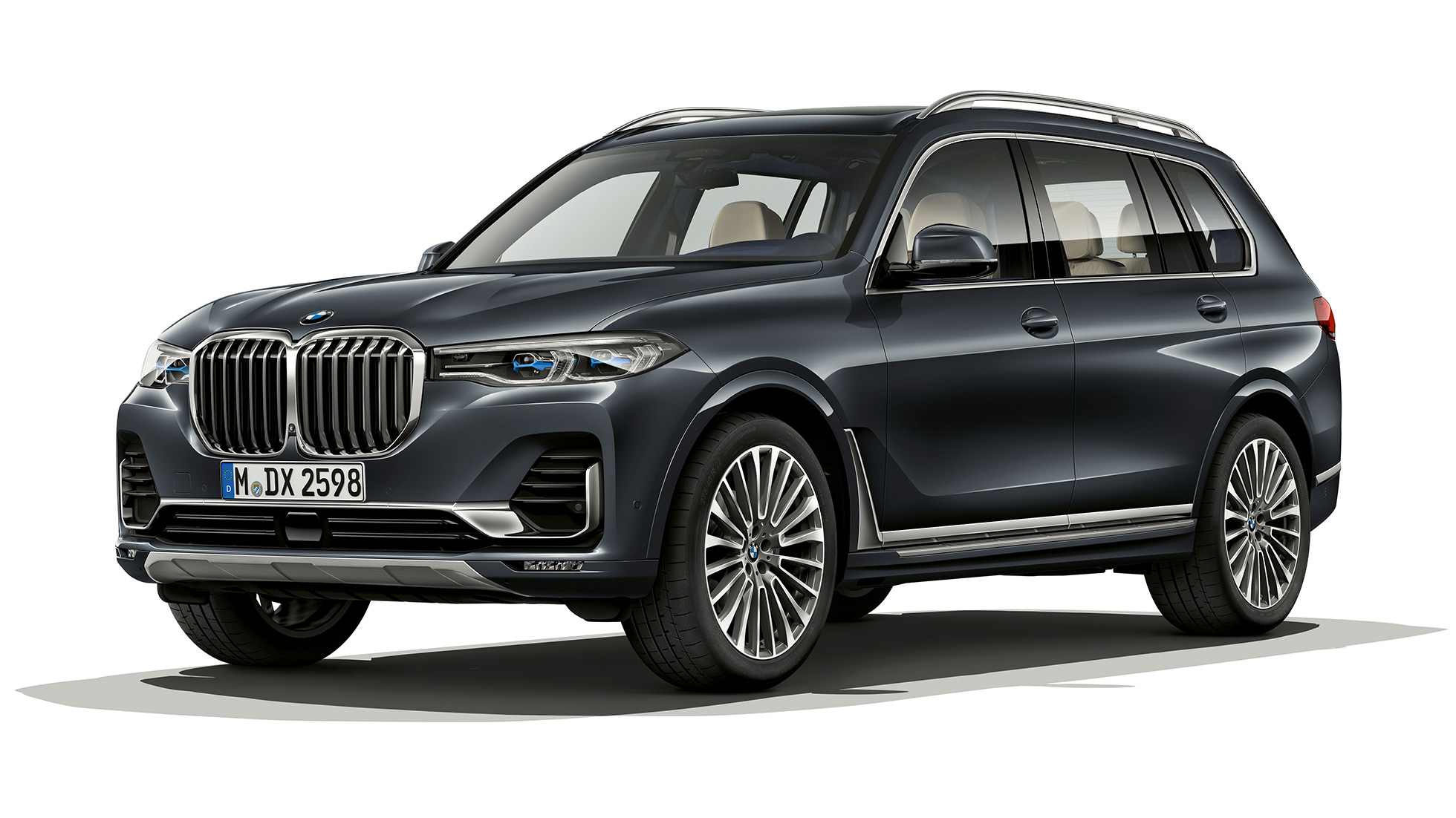 BMW X7 Design Pure Excellence Студійний знімок BMW X7 вид спереду три чверті в Design Pure Excellence