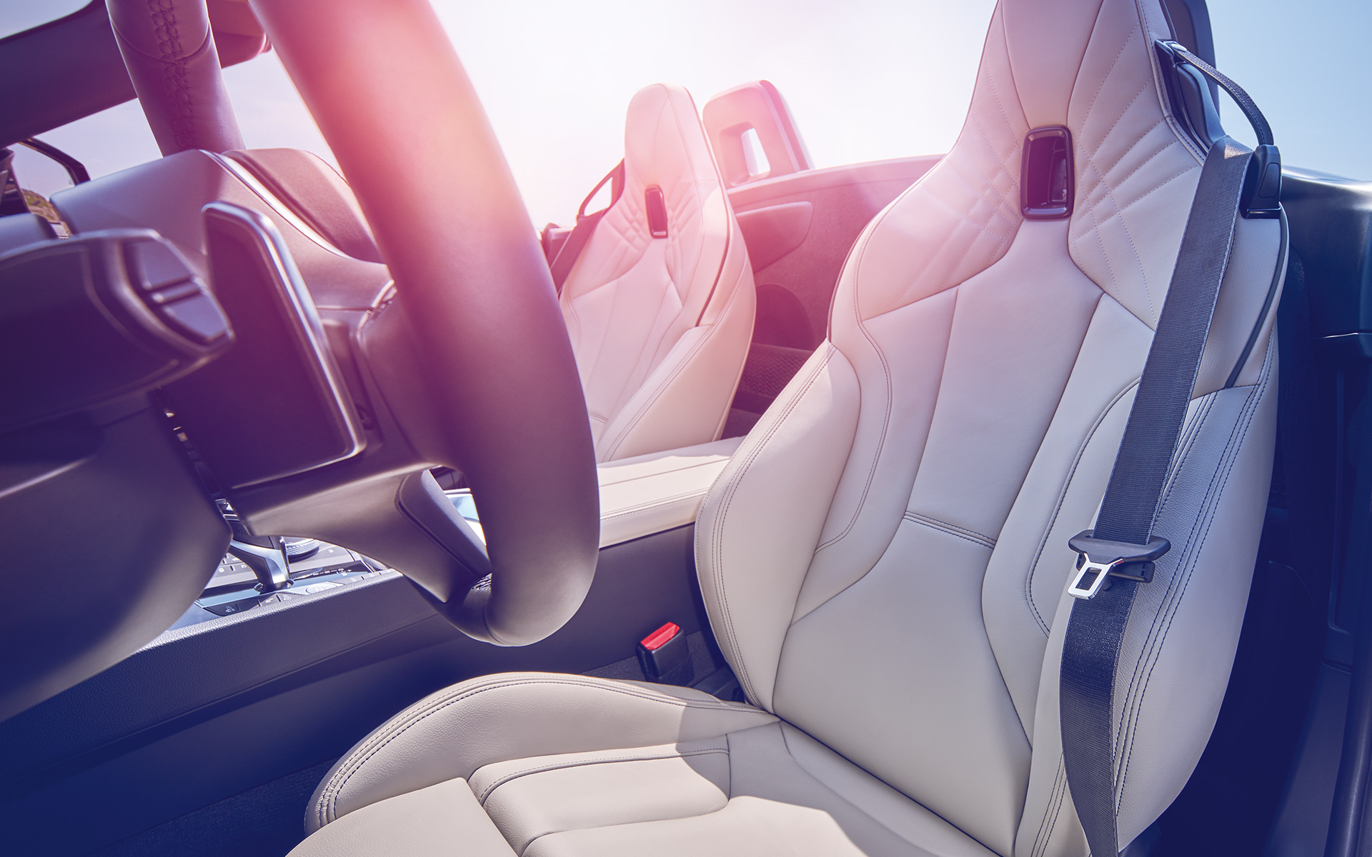 Передні сидіння BMW Z4 Roadster (G29) Вид на передні сидіння BMW Z4 Roadster (G29)