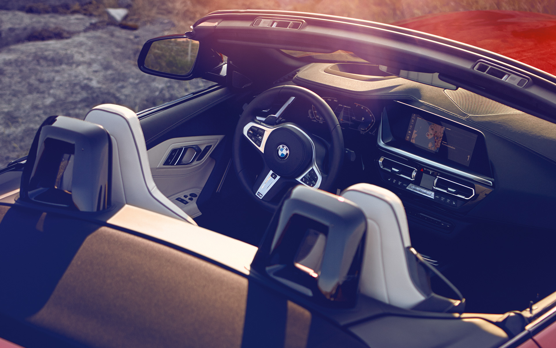 BMW Z4 Roadster G29 вид на кокпіт з висоти пташиного польоту BMW Z4 Roadster G29 вид на кокпіт з висоти пташиного польоту