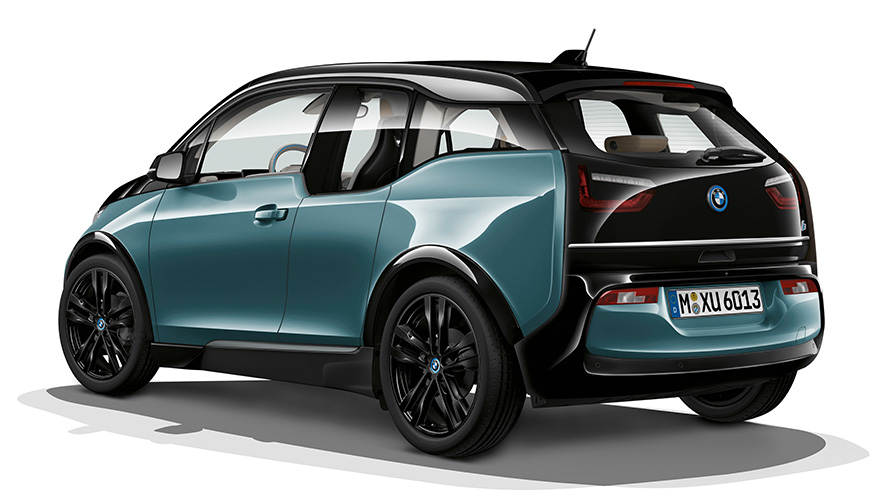 BMW i3 у студії BMW i3 у студії, вид на задні три чверті