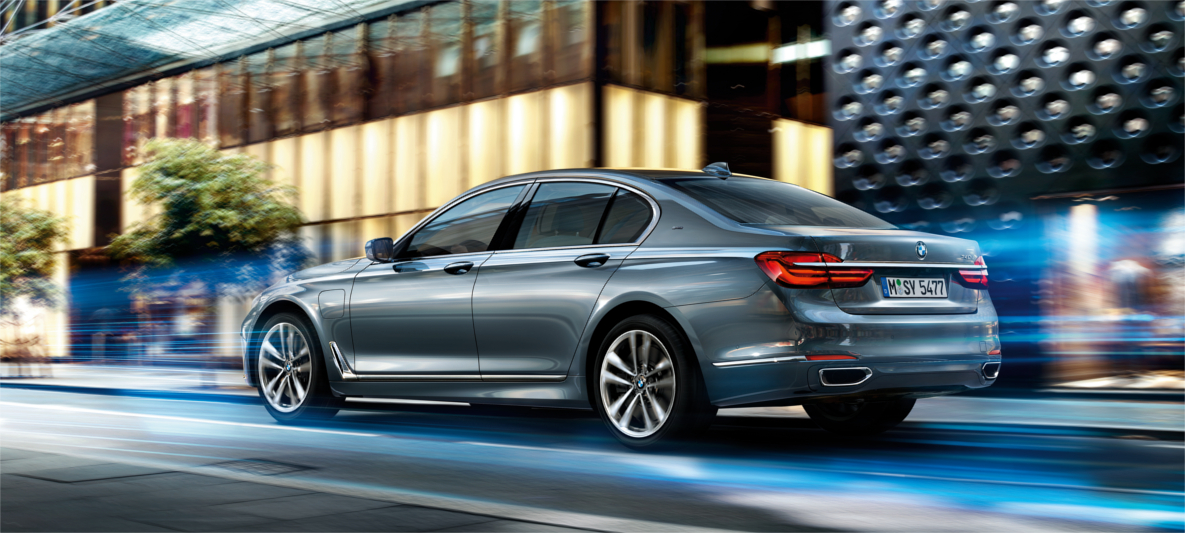 BMW 7 Серии с системой eDRIVE BMW 7 Серии с системой eDRIVE