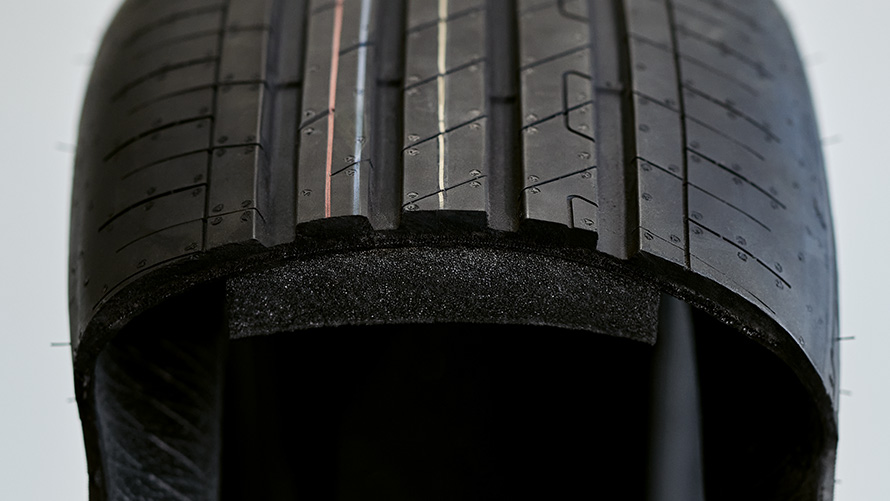 Шини BMW, каркас з шумоізоляцією Шини BMW, каркас з шумоізоляцією