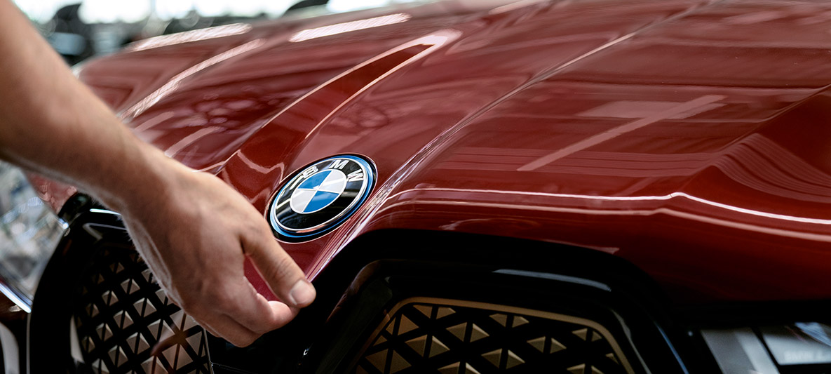 Капот BMW iX Капот BMW iX