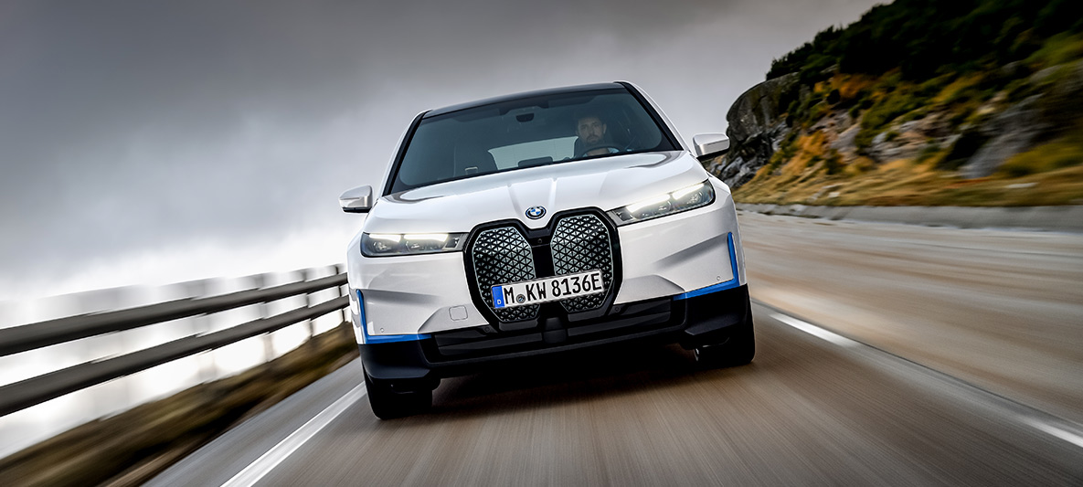 Нові BMW iX xDrive40 і BMW iX xDrive50 Нові BMW iX xDrive40 і BMW iX xDrive50