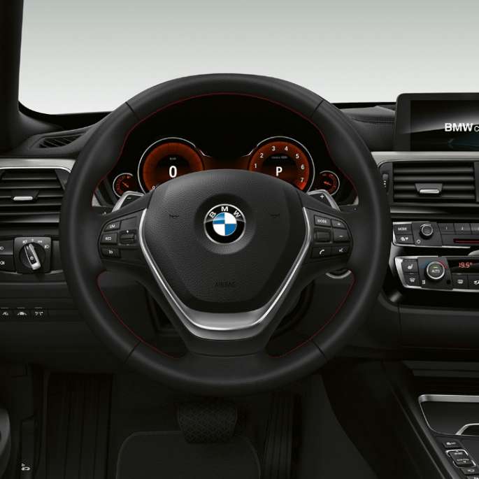 BMW 4 Series Gran Coupé, Model Sport Line cockpit